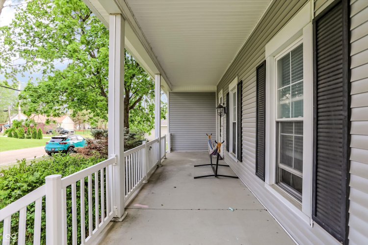Listing Image 6
