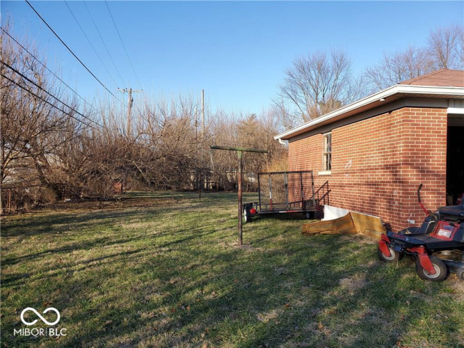 Listing Image 5