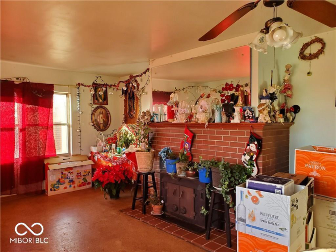 Listing Image 8