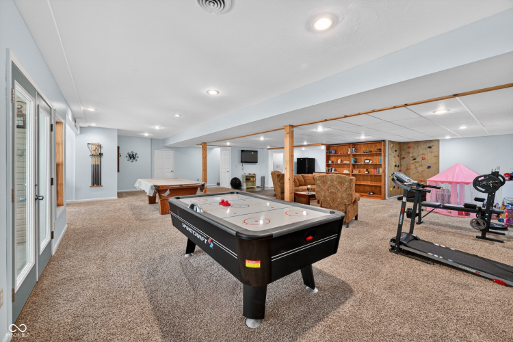 Listing Image 59