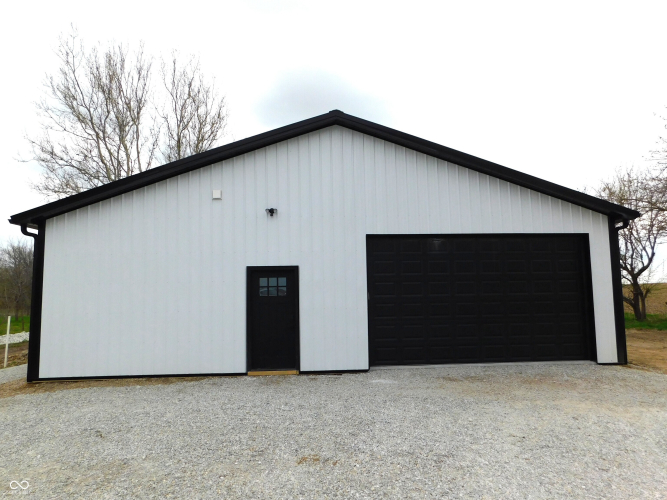 Listing Image 43