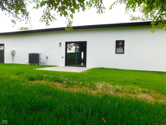 Listing Image 52