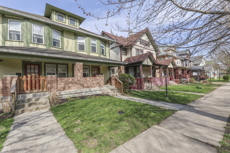Listing Image 3