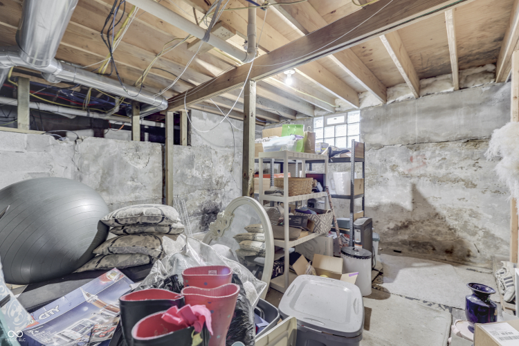 Listing Image 36