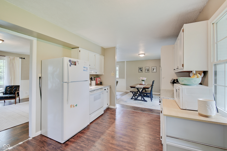 Listing Image 21