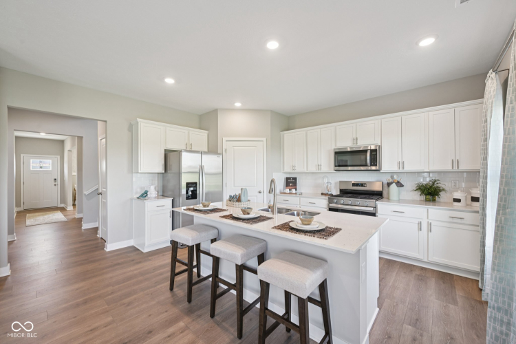 Listing Image 13