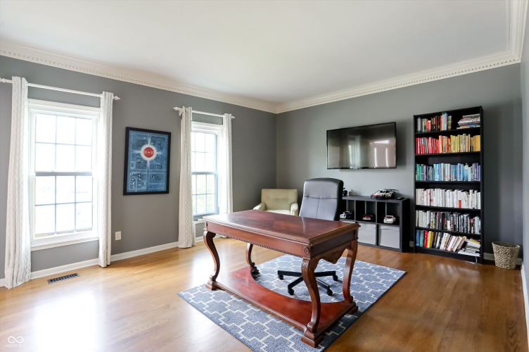 Listing Image 14