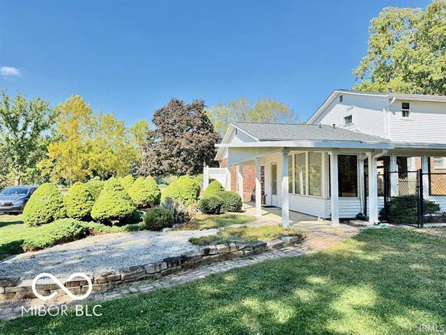 Listing Image 5