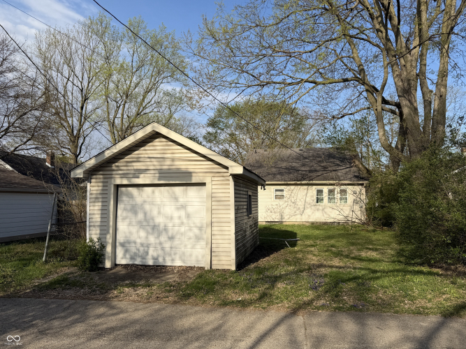 Listing Image 13