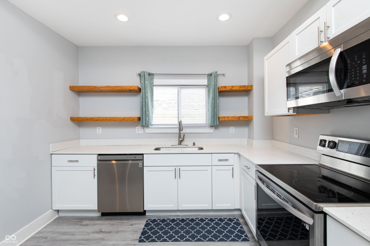 Listing Image 19