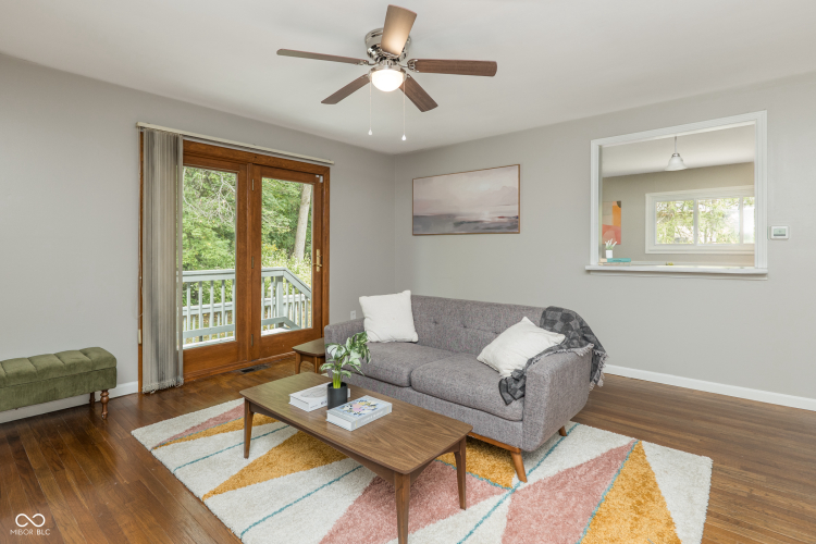 Listing Image 12