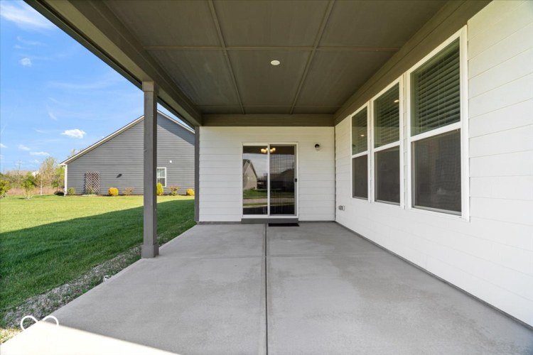 Listing Image 28