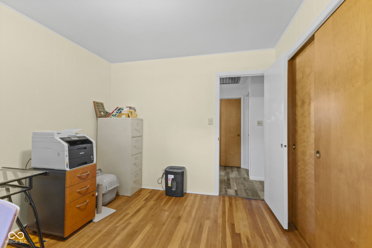 Listing Image 16