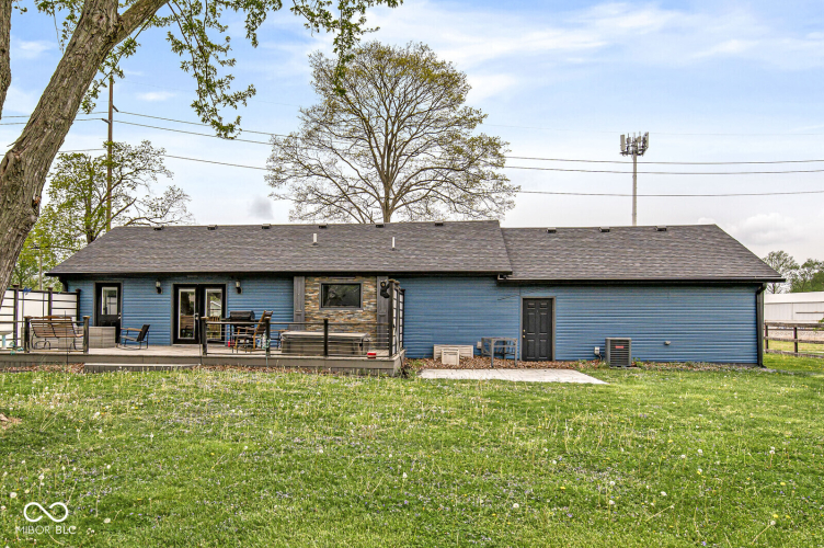 Listing Image 24