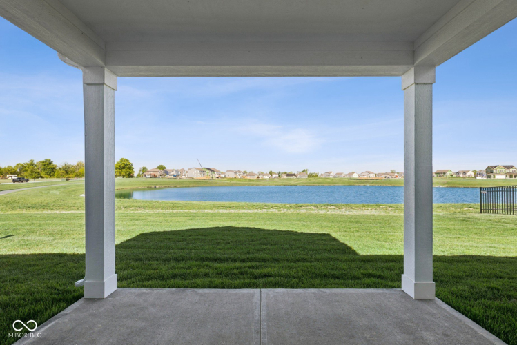 Listing Image 11