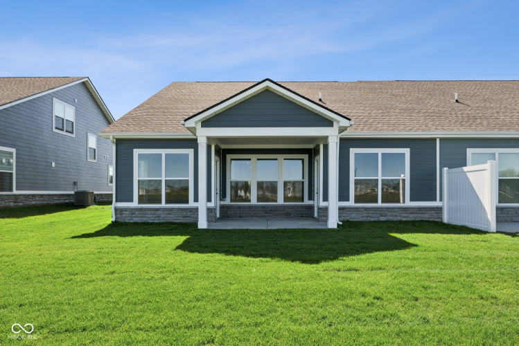 Listing Image 19