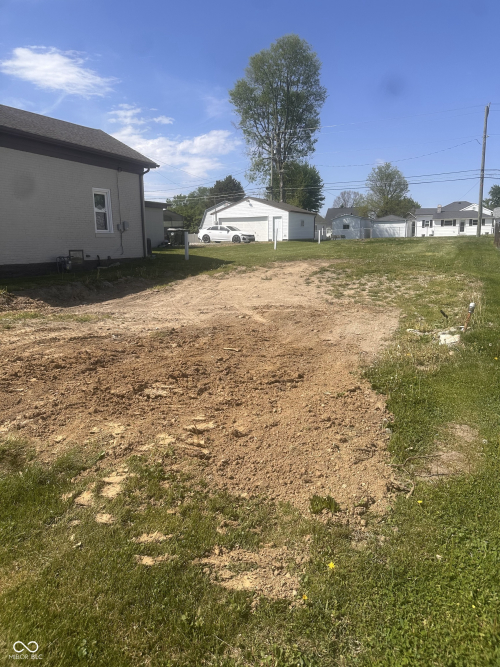 Listing Image 4