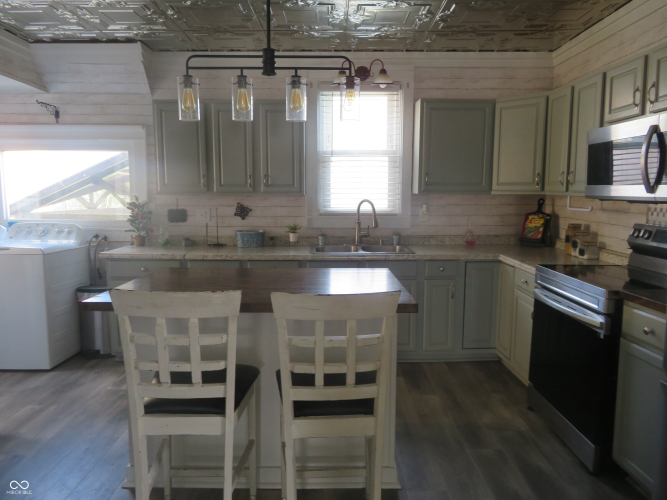 Listing Image 15