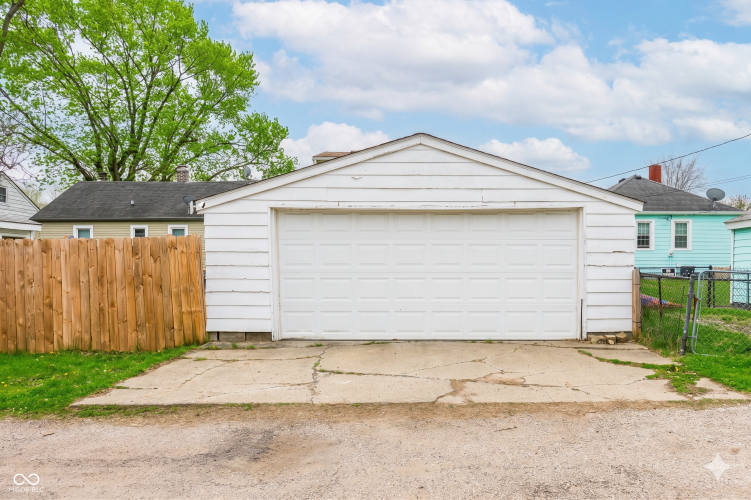 Listing Image 21