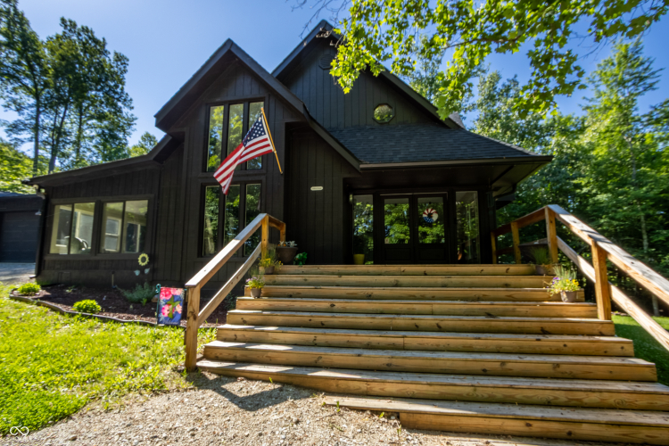 Listing Image 4