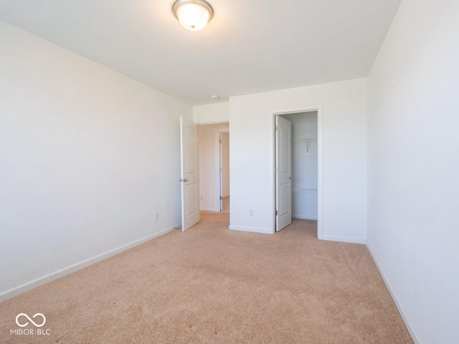 Listing Image 54