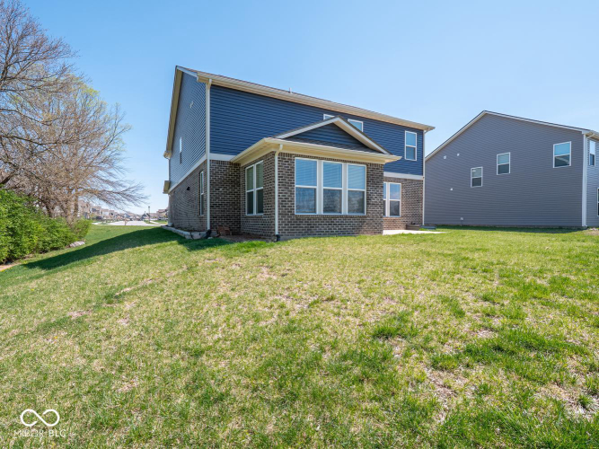 Listing Image 64