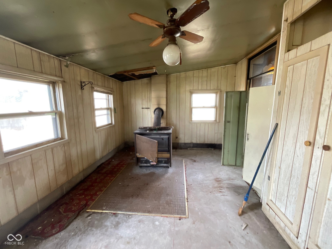 Listing Image 42