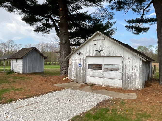 Listing Image 46