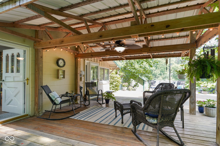 Listing Image 11