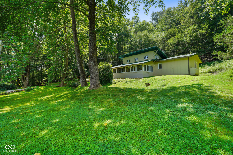 Listing Image 5