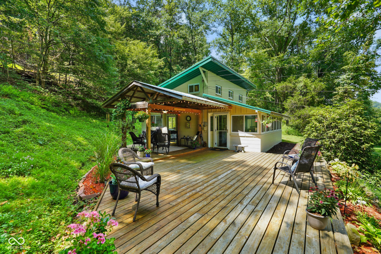Listing Image 8