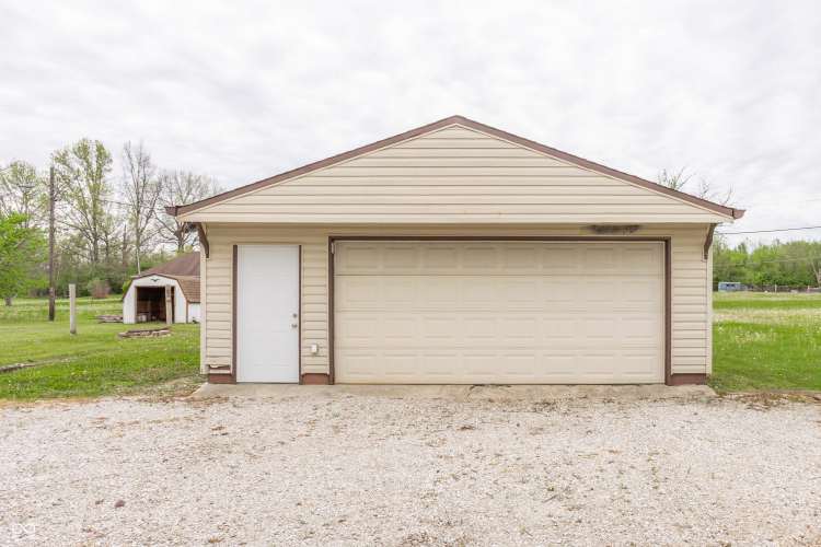 Listing Image 38