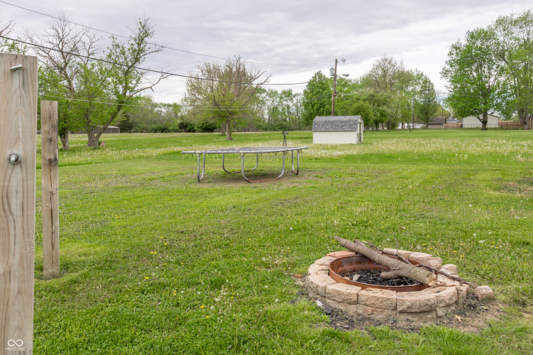 Listing Image 40