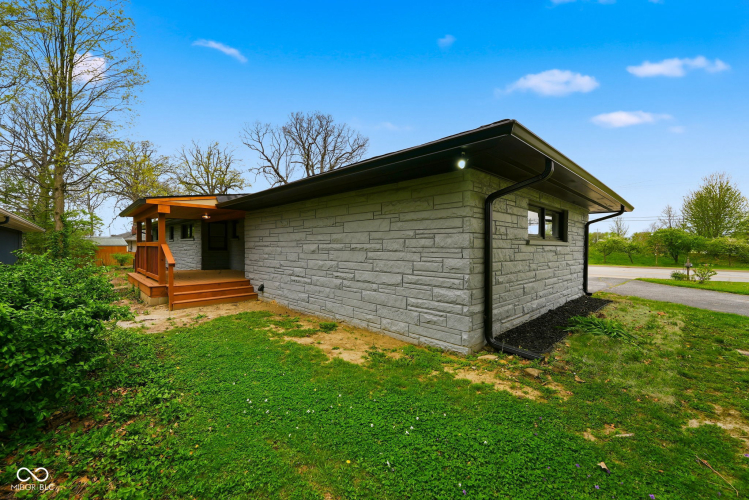 Listing Image 53