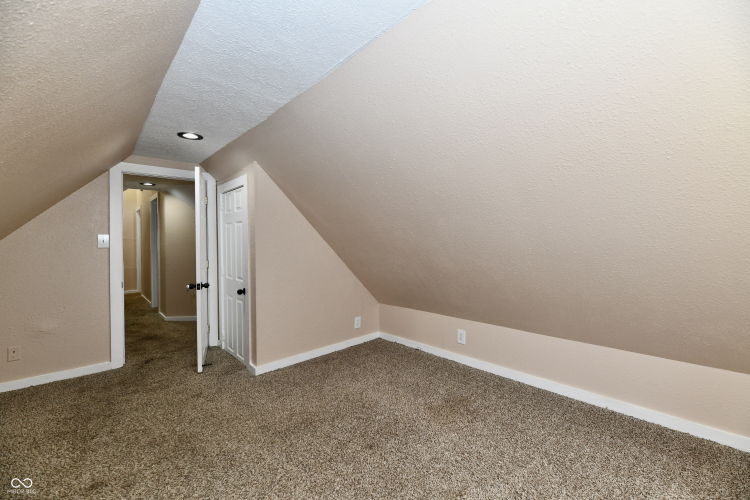 Listing Image 65