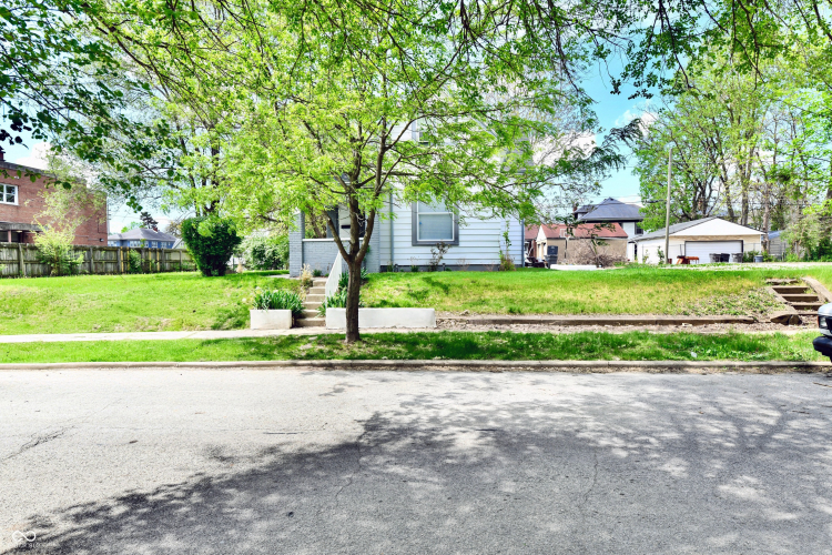 Listing Image 83
