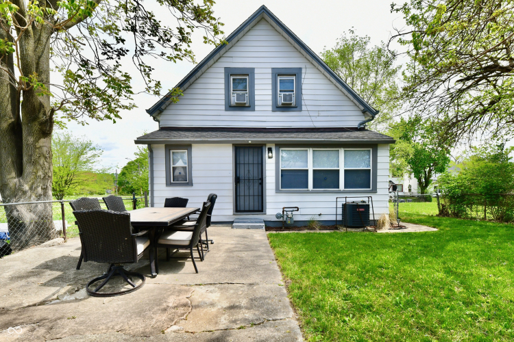 Listing Image 86