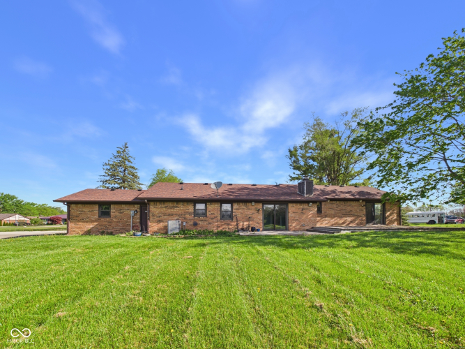 Listing Image 16