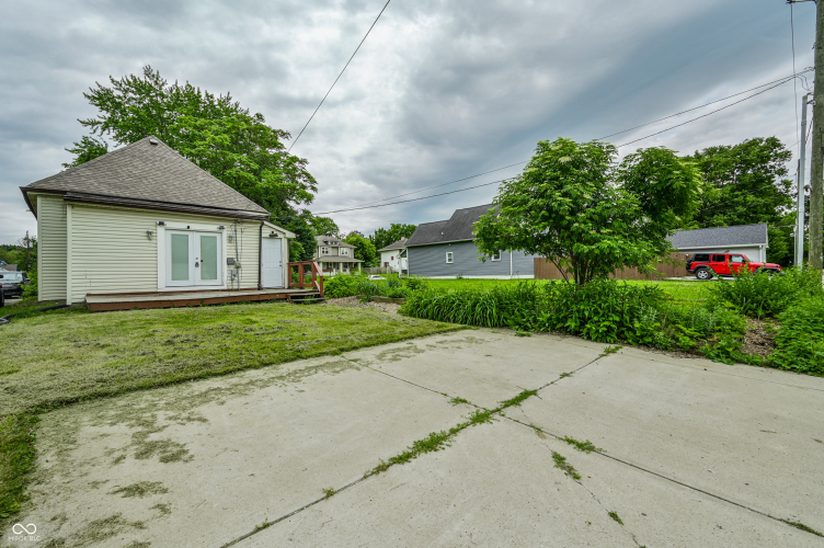 Listing Image 16