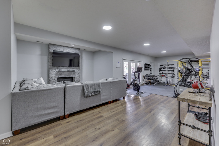 Listing Image 49