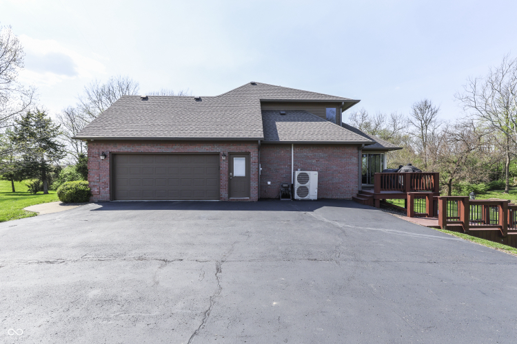 Listing Image 76