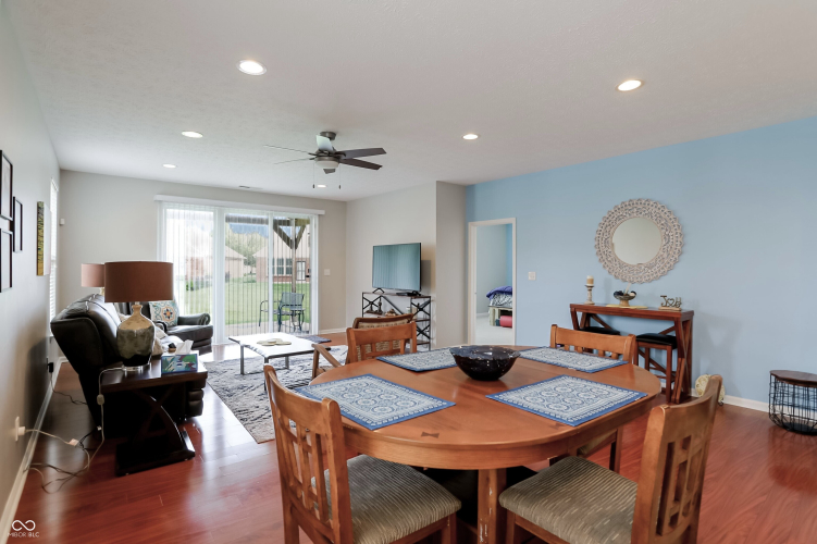Listing Image 20