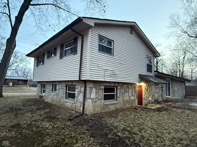Listing Image 2
