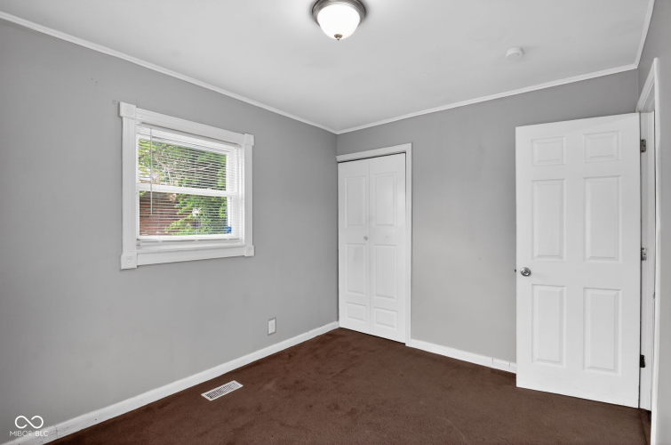 Listing Image 27