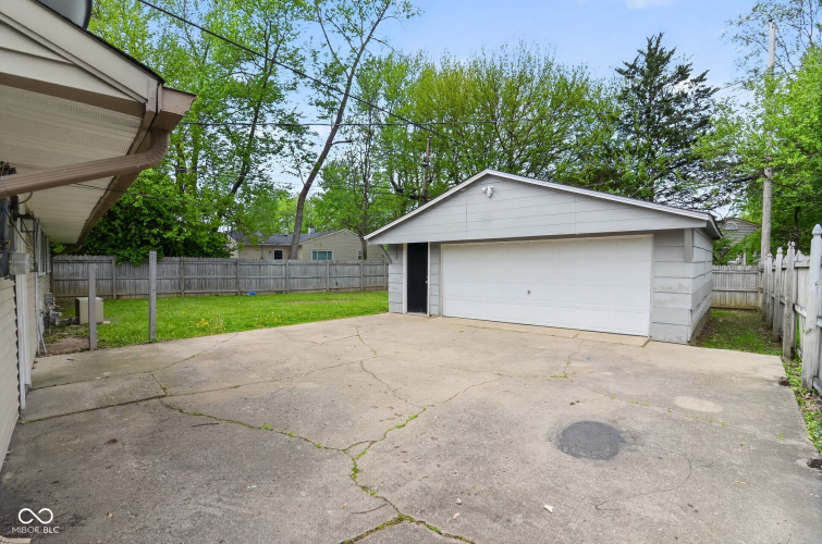 Listing Image 32