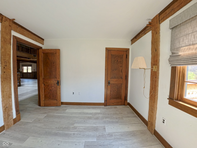 Listing Image 27