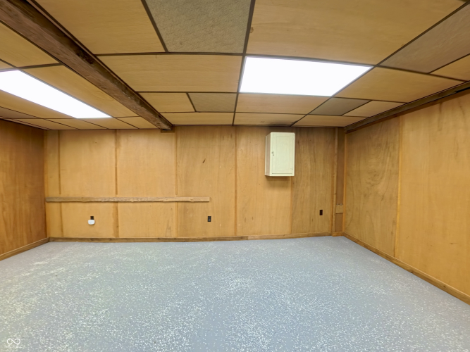 Listing Image 40