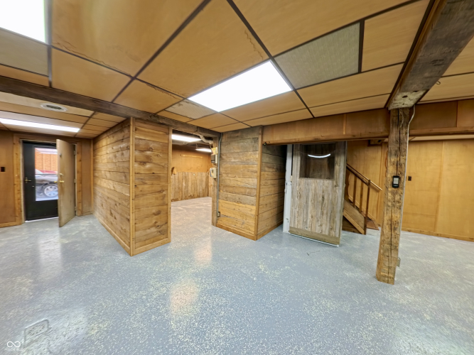 Listing Image 43