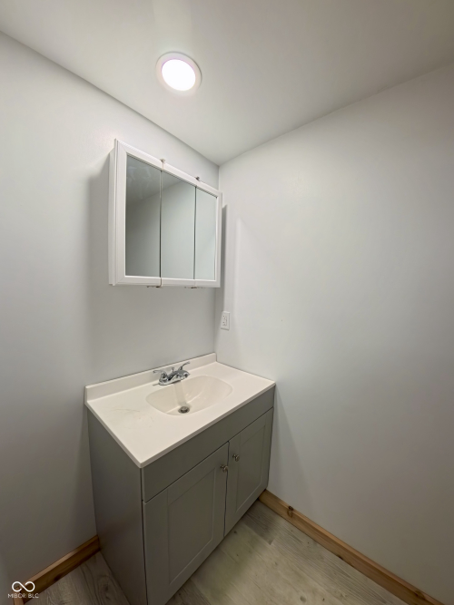 Listing Image 51