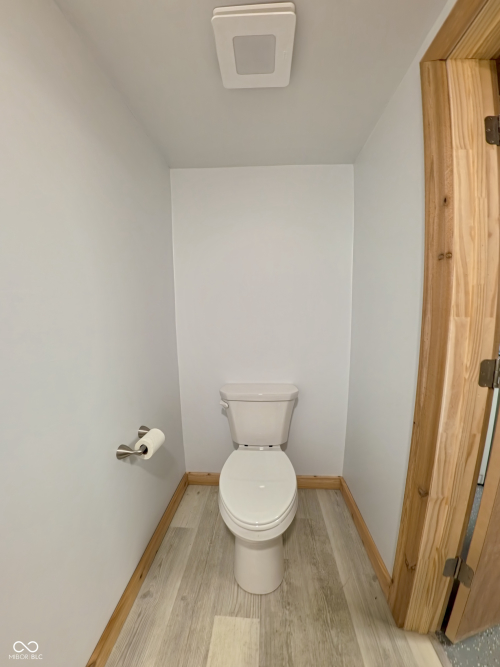 Listing Image 52